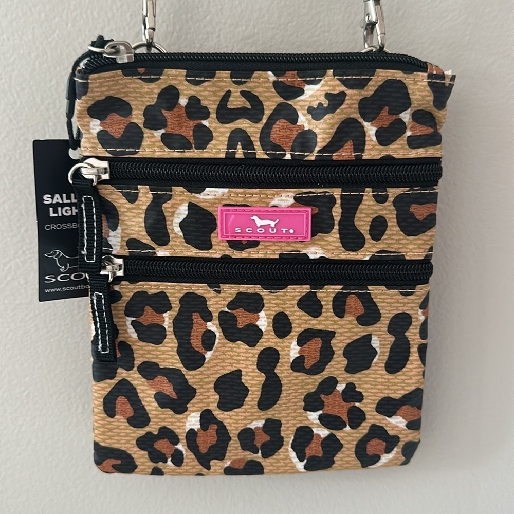 Scout Sally Go Lightly Crossbody Bag Leopard Print NWT Chic Travel Vacation Boho - Picture 4 of 10
